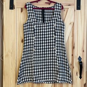 Knee-high houndstooth print dress
